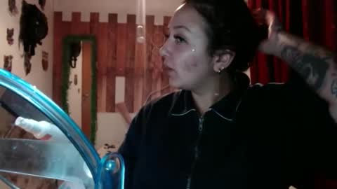 sexy lolas online show from 01.18.25