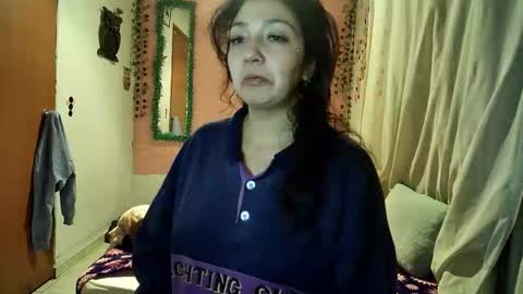 sexy lolas online show from 11.22.25