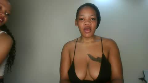 sexy_lyna online show from 06.19.26