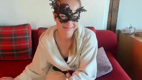 Snapshot of sexy_marlen chatting on 02.20.25 Marlen online show from 02.20.25