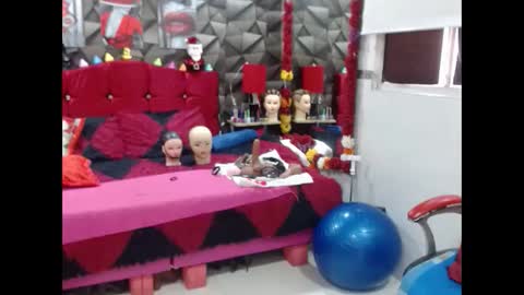 Snapshot of sexy_mature_hot01 chatting on 11.20.25 MARIPOSA online show from 11.20.25