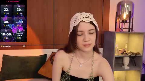 Snapshot of sexy_me_bb chatting on 07.04.26 Alison online show from 07.04.26