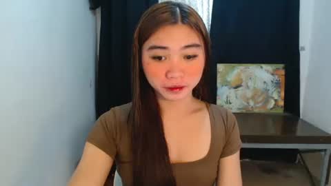 Snapshot of sexy_mikaxoxo chatting on 10.27.25 mika online show from 10.27.25