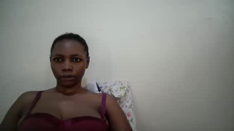Snapshot of sexy_muna2 chatting on 05.18.26 sexy_muna2 online show from 05.18.26