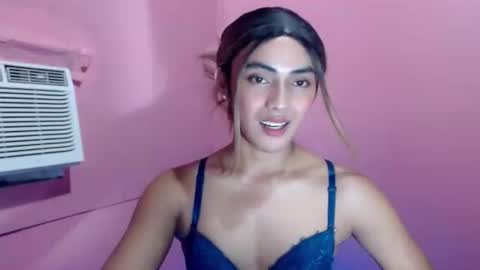 Snapshot of sexy_naughtyjasminxxx chatting on 01.27.25 Jasmin online show from 01.27.25