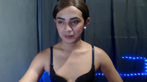 Snapshot of sexy_naughtyjasminxxx chatting on 02.07.25 Jasmin online show from 02.07.25