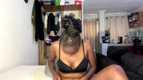 Nyla online show from 07.25.26
