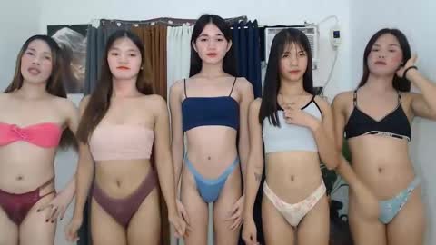 Snapshot of sexy_pantywhose chatting on 11.23.25 sexy_pantywhose online show from 11.23.25