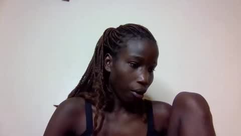 Snapshot of sexy_petittie chatting on 09.19.25 sexy_petittie online show from 09.19.25