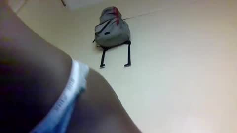 Snapshot of sexy_petittie chatting on 10.09.25 sexy_petittie online show from 10.09.25