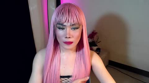 Snapshot of sexy_rc18 chatting on 12.06.24 RC online show from 12.06.24