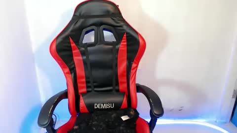 Snapshot of sexy_rc18 chatting on 11.27.25 RC online show from 11.27.25