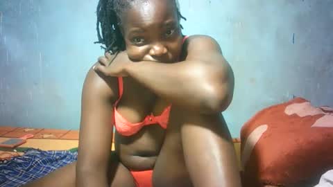 Snapshot of sexy_sandrah chatting on 09.15.25 sexy_sandrah online show from 09.15.25