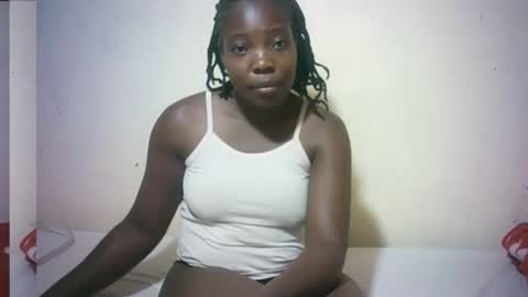 Snapshot of sexy_sandrah chatting on 10.30.25 sexy_sandrah online show from 10.30.25