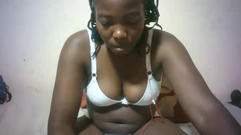 Snapshot of sexy_sandrah chatting on 11.04.25 sexy_sandrah online show from 11.04.25