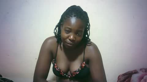 Snapshot of sexy_sandrah chatting on 11.17.25 sexy_sandrah online show from 11.17.25