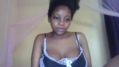 Snapshot of sexy_short chatting on 10.10.25 Janet online show from 10.10.25