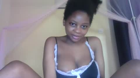 Snapshot of sexy_short chatting on 10.12.25 Janet online show from 10.12.25