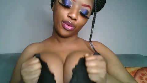 Snapshot of sexy_sweetcandy chatting on 12.23.24 sexy sweetcandy online show from 12.23.24