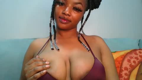 Snapshot of sexy_sweetcandy chatting on 12.24.24 sexy sweetcandy online show from 12.24.24