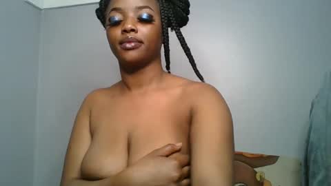 Snapshot of sexy_sweetcandy chatting on 12.30.24 sexy sweetcandy online show from 12.30.24