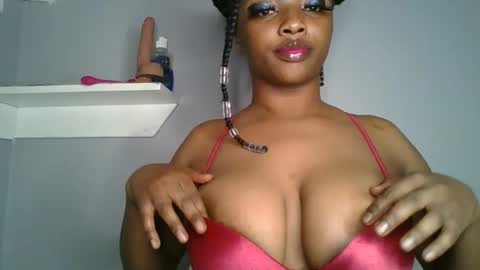 Snapshot of sexy_sweetcandy chatting on 12.30.24 sexy sweetcandy online show from 12.30.24