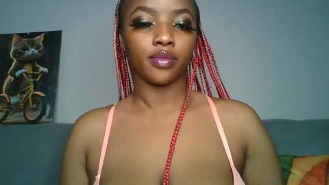 Snapshot of sexy_sweetcandy chatting on 02.05.25 sexy sweetcandy online show from 02.05.25