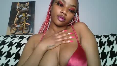 Snapshot of sexy_sweetcandy chatting on 02.15.25 sexy sweetcandy online show from 02.15.25