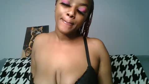 Snapshot of sexy_sweetcandy chatting on 02.16.25 sexy sweetcandy online show from 02.16.25