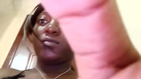 Snapshot of sexyafrobabe chatting on 04.08.26 sexyafrobabe online show from 04.08.26