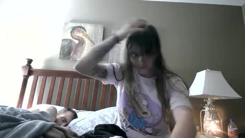 Snapshot of sexyandstoned420 chatting on 10.11.25 Kali Brent online show from 10.11.25