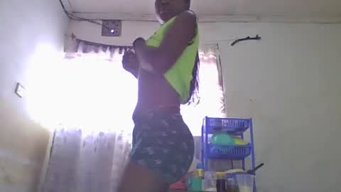 Sexybilha483 online show from 01.26.25