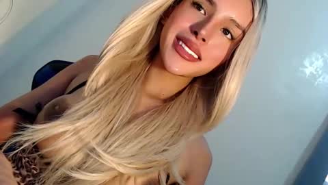 Seraphina Blaze online show from 02.15.25