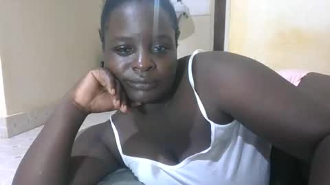 Snapshot of sexyblackgal10 chatting on 12.05.25 sexyblackgal10 online show from 12.05.25