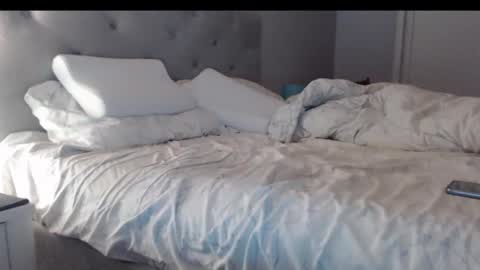 Sexyblonde4u58 online show from 10.29.25