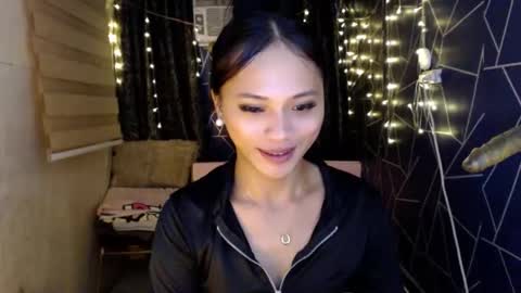 Miss Cheng online show from 11.24.25