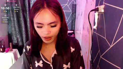 Miss Cheng online show from 08.02.26