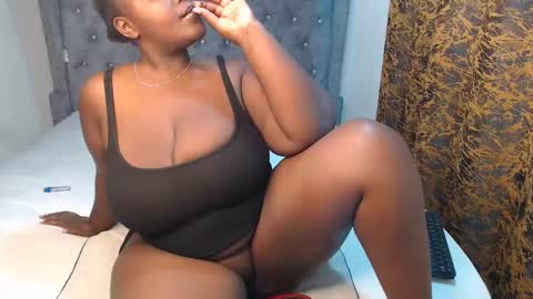 Snapshot of sexychocco_ chatting on 01.23.25 sexychocco online show from 01.23.25