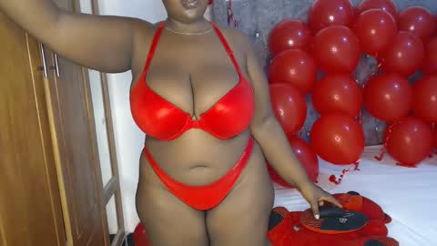 Snapshot of sexychocco_ chatting on 02.16.25 sexychocco online show from 02.16.25