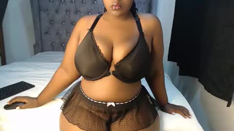 Snapshot of sexychocco_ chatting on 09.12.25 sexychocco online show from 09.12.25