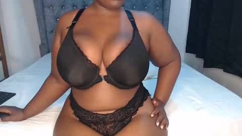 Snapshot of sexychocco_ chatting on 09.20.25 sexychocco online show from 09.20.25