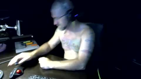 Snapshot of sexydaddy115851 chatting on 06.04.26 Jasyn online show from 06.04.26