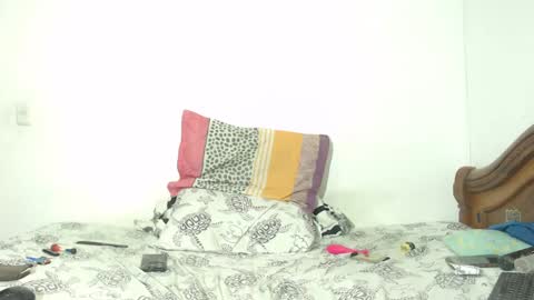 Snapshot of sexydarkhunter2 chatting on 01.08.25 Mike online show from 01.08.25