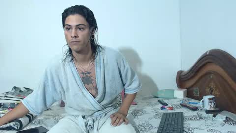 Snapshot of sexydarkhunter2 chatting on 01.10.25 Mike online show from 01.10.25