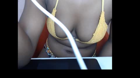 Snapshot of sexydebabe chatting on 10.18.25 sexydebabe online show from 10.18.25