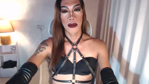 Devine online show from 12.21.25