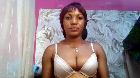 Snapshot of sexydoll32 chatting on 06.21.26 sexydoll32 online show from 06.21.26