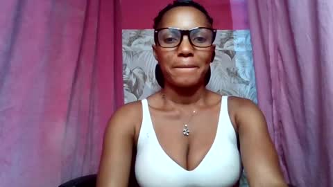 Snapshot of sexydoll32 chatting on 07.29.26 sexydoll32 online show from 07.29.26