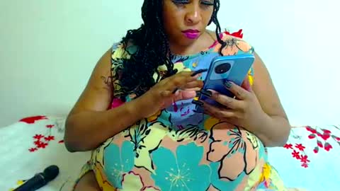 Snapshot of sexyebonylove89 chatting on 01.08.25 sexyebonylove89 online show from 01.08.25