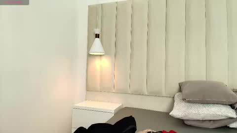 Vanessa online show from 11.14.25